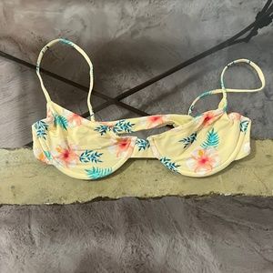 $25 Mai underwear bikini top XS